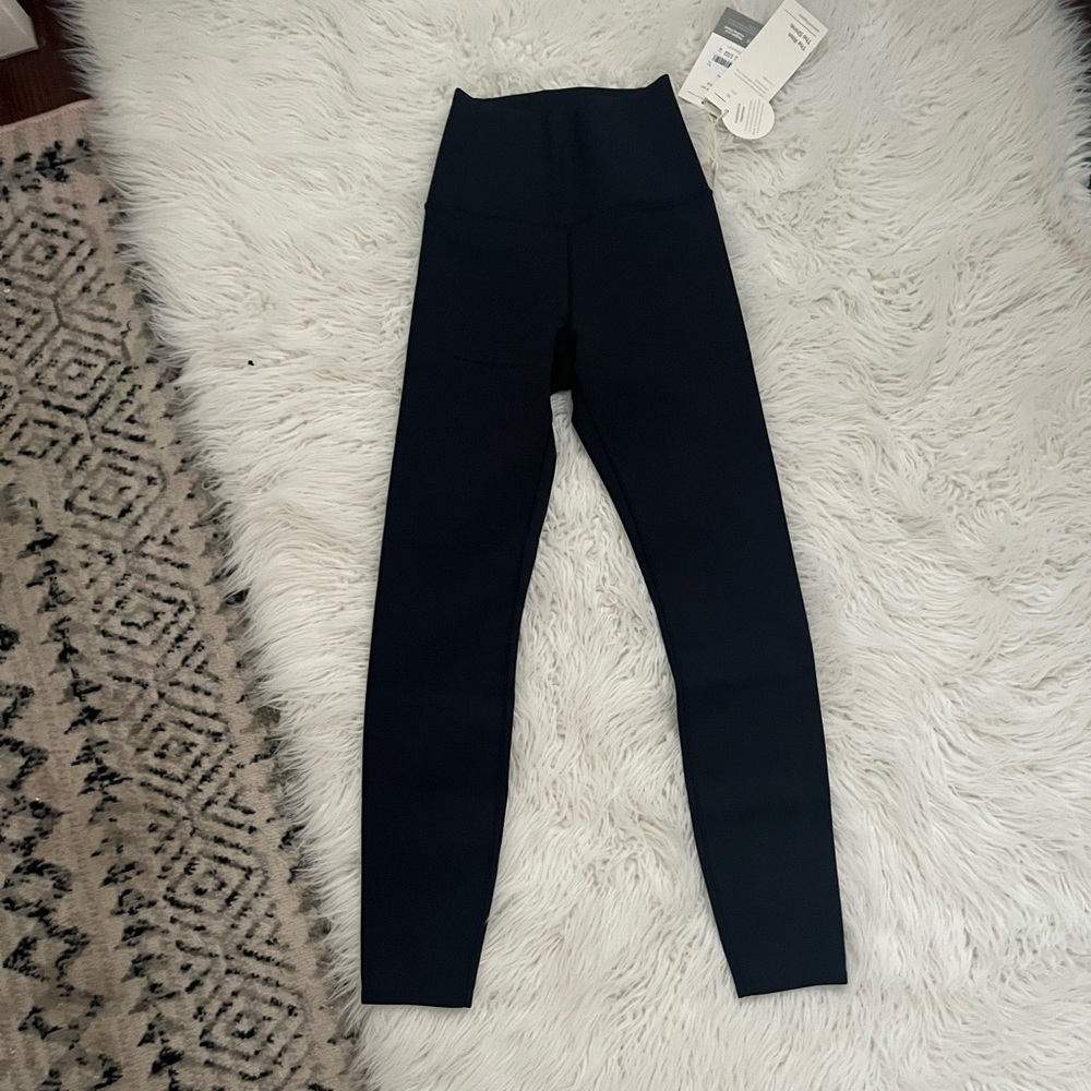 Vuori Black Evolve Legging